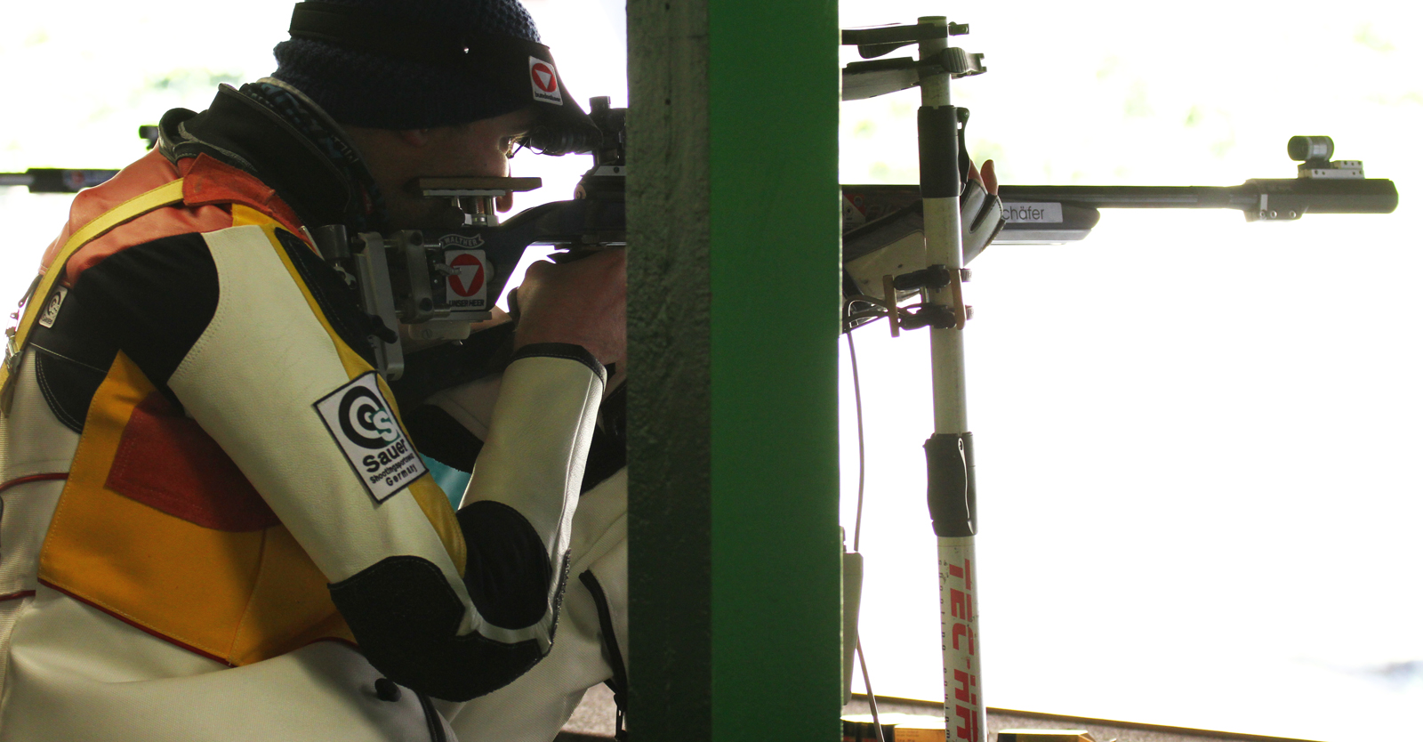 Gernot Rumpler in der Kniendposition des Dreistellungsmatches © Tina Neururer