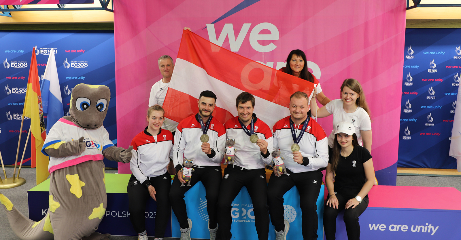 Jubel beim gesamten ÖSB-Team über Bronze der Luftgewehr-Männermannschaft © Margit Melmer, ÖSB