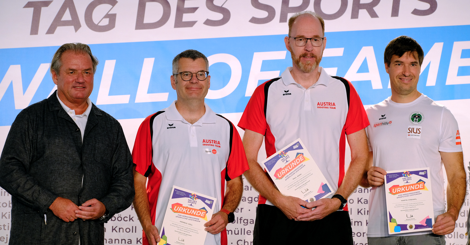 Högl, Adam und Strempfl (v.l.) bei der Ehrung durch das Bundesministerium © Neururer