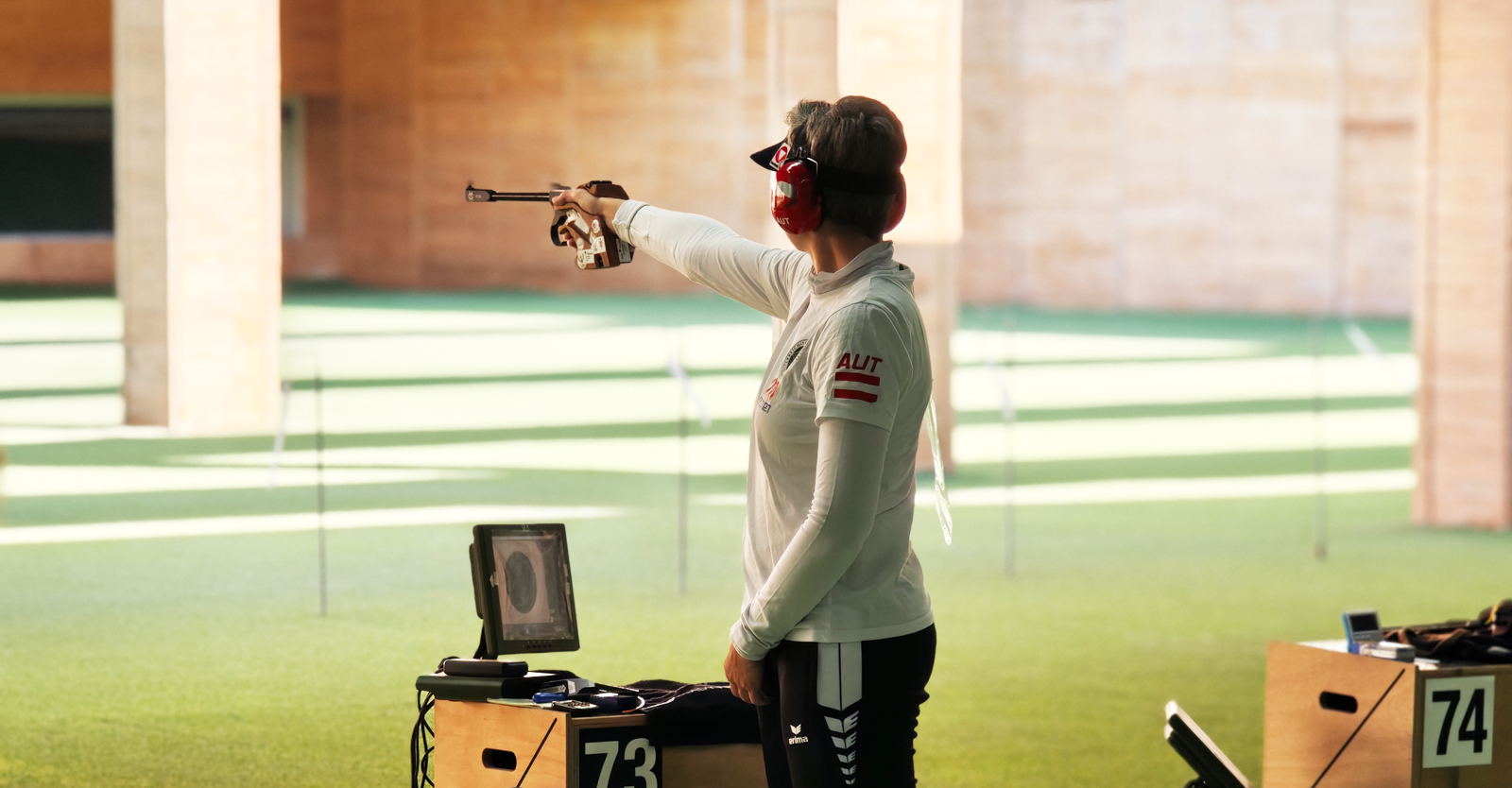 Sylvia Steiner mit 50m-Pistole erfolgreich © Franz Roth, ÖSB