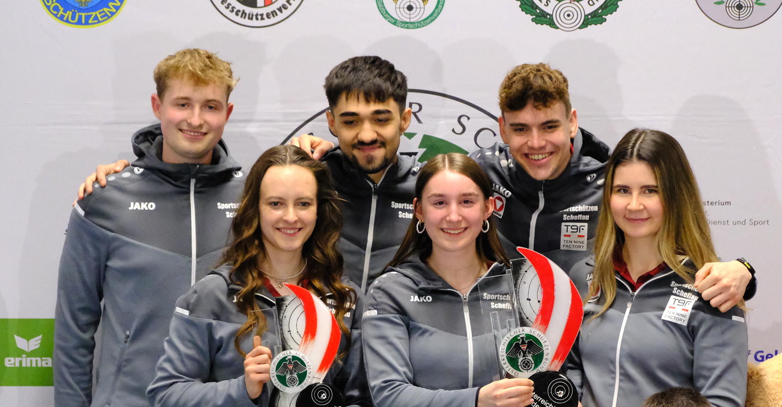 Die strahlenden SiegerInnen des Tiroler Teams Sportschützen Scheffau © Tina Neururer, ÖSB