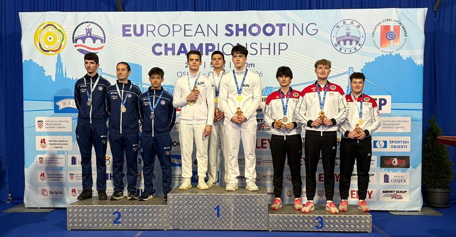 Die ÖSB-Junoren Waibel, Entner und Gugele holten Bronze im KK-Dreistellungsmatch-Teambewerb © Franz Roth, ÖSB