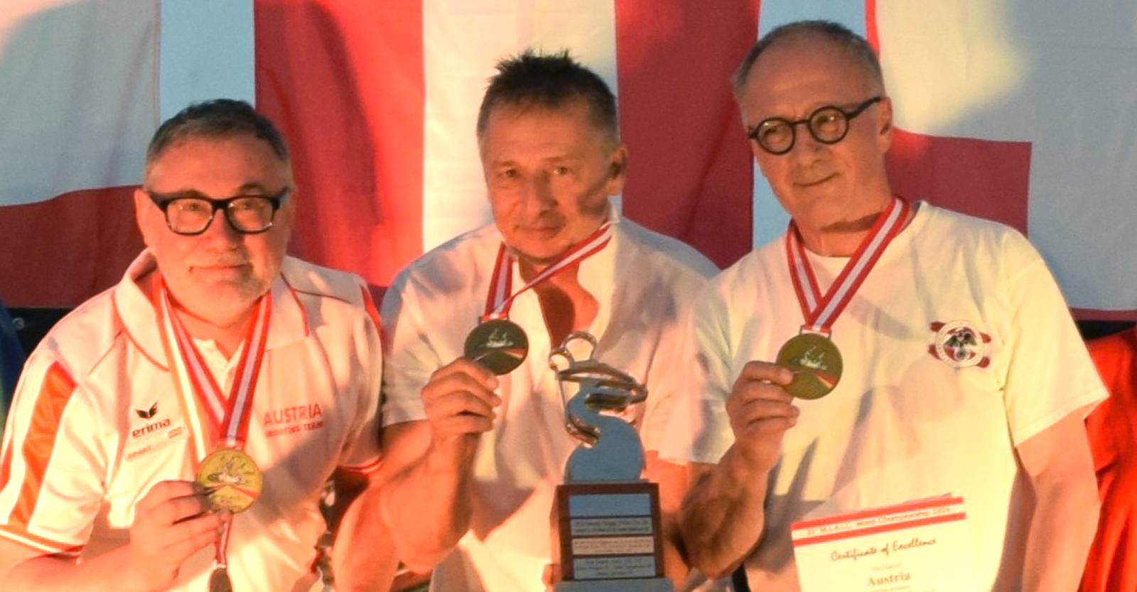 Die Weltmeister Kaltenbach, Szuppin und Sperrer (v.l.) © Manfred Kopitar